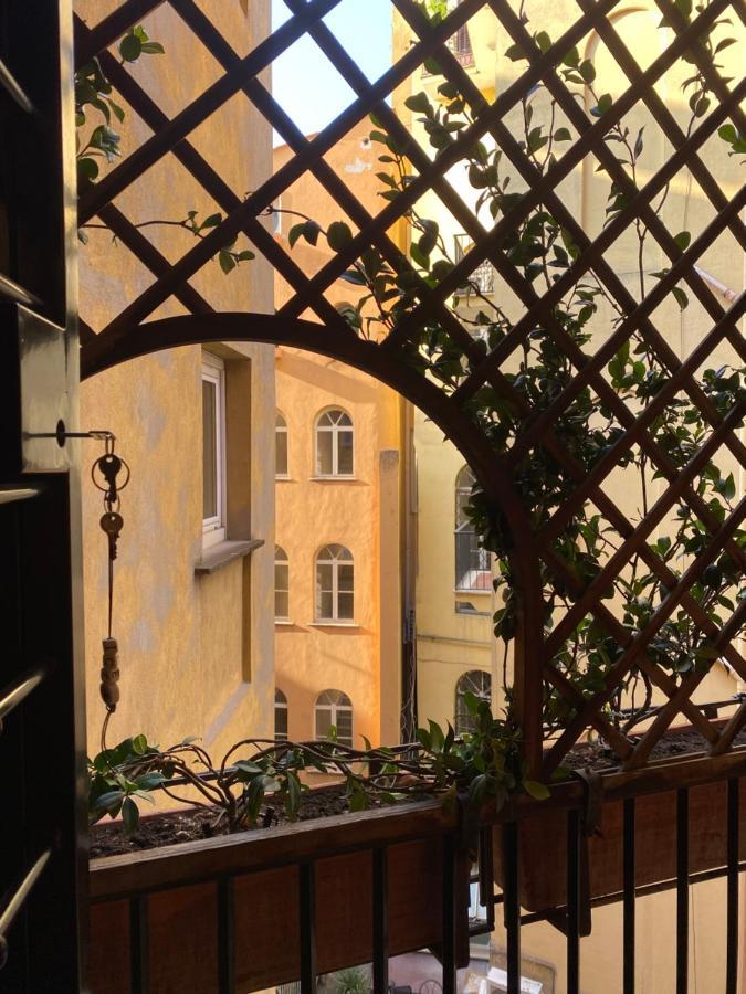ローマSpanish Steps Casa Nesアパートメント エクステリア 写真