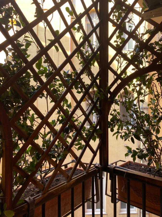 ローマSpanish Steps Casa Nesアパートメント エクステリア 写真