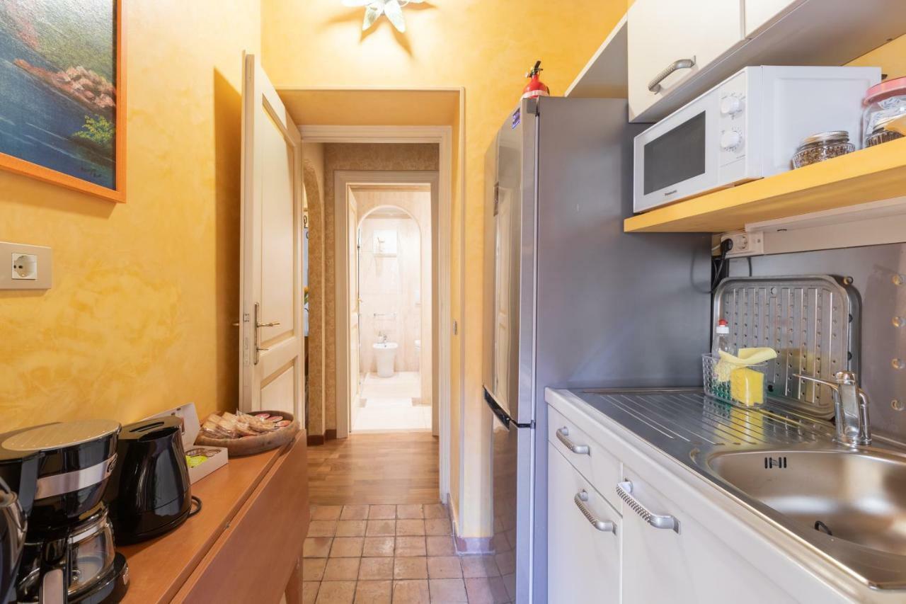 ローマSpanish Steps Casa Nesアパートメント エクステリア 写真
