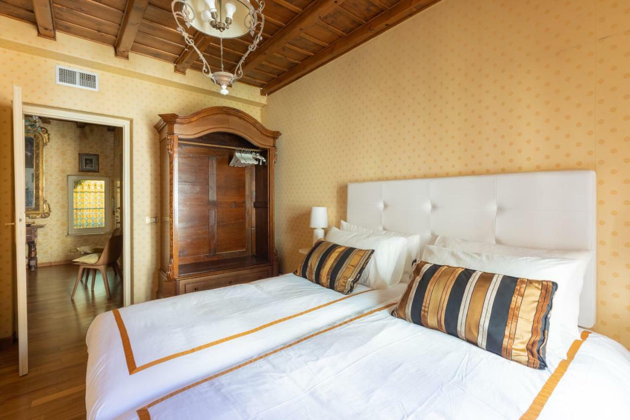 ローマSpanish Steps Casa Nesアパートメント エクステリア 写真